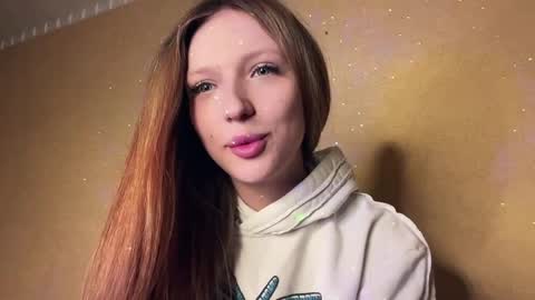 Snapshot of pearlinesilfies chatting on 05.27.26 Zlata online show from 05.27.26