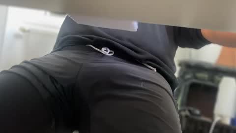 Snapshot of pedroserrano2000 chatting on 09.30.25 PedrOO OO online show from 09.30.25