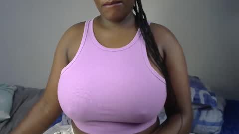 Snapshot of peekyshams chatting on 04.23.26 peekyshams online show from 04.23.26