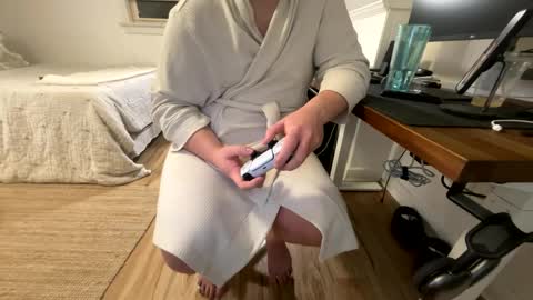 peepmyporksword online show from 12.20.24