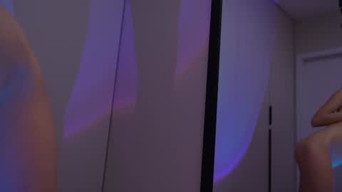 Pelagy Show time 2-10 pm Dubai time zone online show from 01.05.25