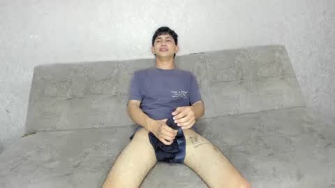 Snapshot of pelusos_mens chatting on 06.11.26 CAIN-19 ALLEN-18 RONALD-18 AUSTIN-18 MOD DANTE online show from 06.11.26