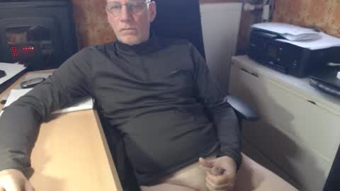 Pemue65 online show from 11.18.25