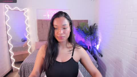 penelope online show from 01.04.25