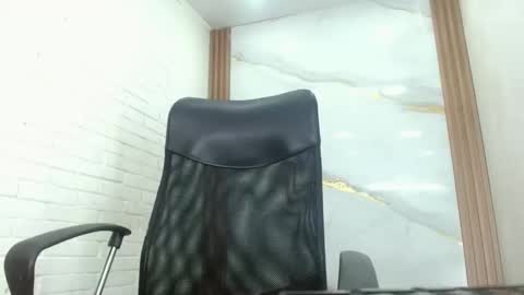 Penelopee Rouse online show from 10.25.25