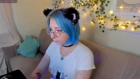 Snapshot of penny_stanley chatting on 09.10.25 penny online show from 09.10.25