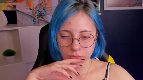 Snapshot of penny_stanley chatting on 09.22.25 penny online show from 09.22.25