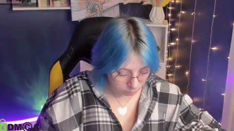 Snapshot of penny_stanley chatting on 10.08.25 penny online show from 10.08.25