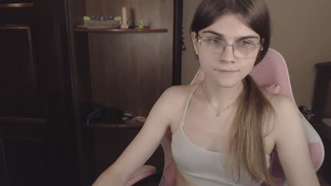 Farida online show from 12.04.24