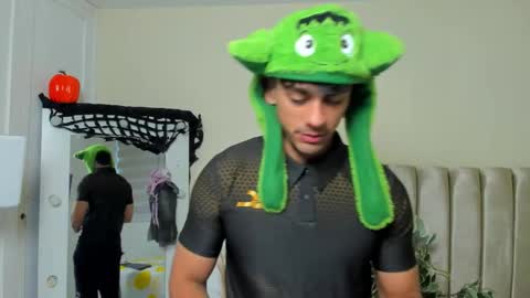 Snapshot of percy_god chatting on 09.23.25 percy_god online show from 09.23.25