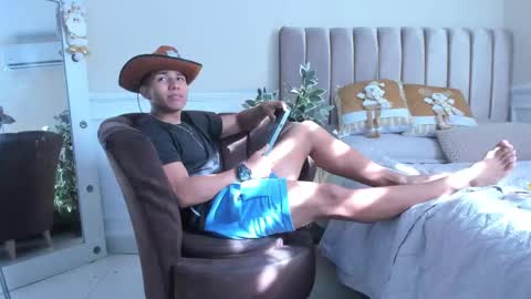 Snapshot of percy_god chatting on 11.27.25 percy_god online show from 11.27.25