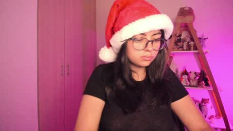 Sarah Ana Banana online show from 12.16.24