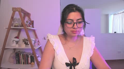 Sarah Ana Banana online show from 01.23.25