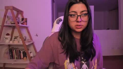 Sarah Ana Banana online show from 02.17.25