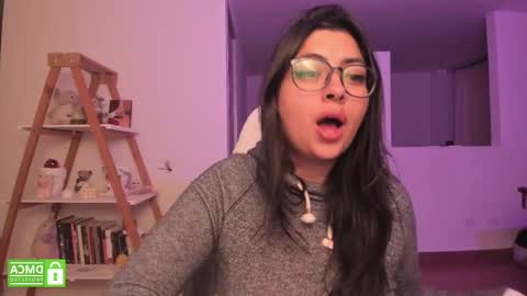 Sarah Ana Banana online show from 02.28.25