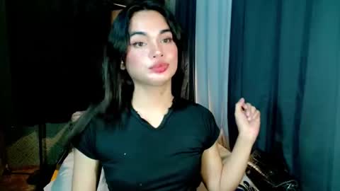 Snapshot of perfect_cum69 chatting on 05.27.26 ronna babe online show from 05.27.26