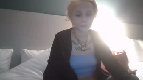 perfectly222peachy online show from 12.21.25