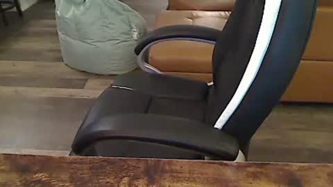 Snapshot of perfecto1957 chatting on 01.21.25 perfecto1957 online show from 01.21.25