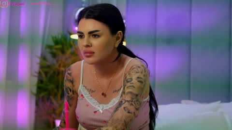 Dee online show from 04.22.26