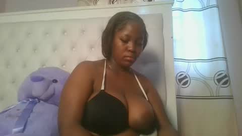 Snapshot of periwinkle20 chatting on 02.08.26 Taurus online show from 02.08.26