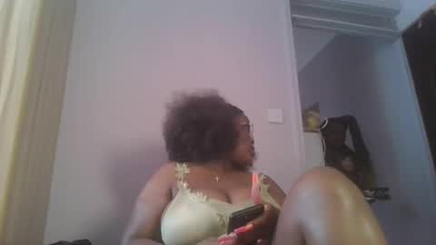 Snapshot of periwinkle20 chatting on 02.09.26 Taurus online show from 02.09.26