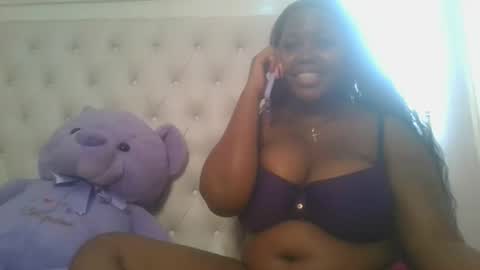 Snapshot of periwinkle20 chatting on 02.20.26 Taurus online show from 02.20.26