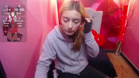 Snapshot of perla_red chatting on 02.26.25 PERLA RED online show from 02.26.25