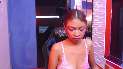 Perla online show from 02.28.25