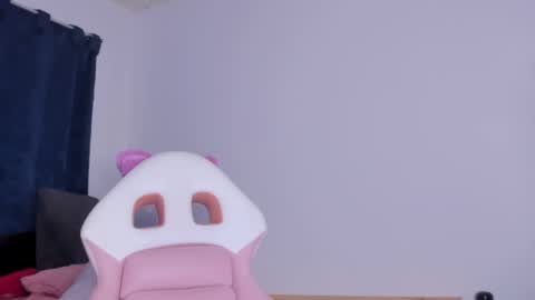 Perla online show from 12.27.24