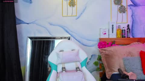 Perla Franco online show from 04.12.26