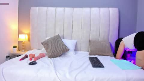 Snapshot of perlapreciosa chatting on 02.13.26 PerlaPreciosa online show from 02.13.26