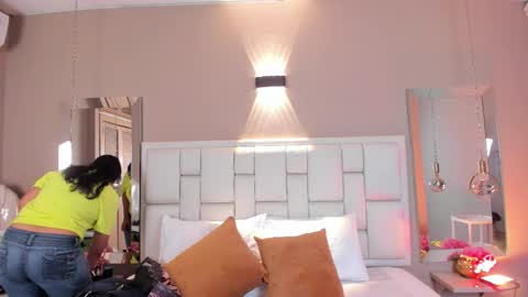 Snapshot of perlapreciosa chatting on 03.01.26 PerlaPreciosa online show from 03.01.26