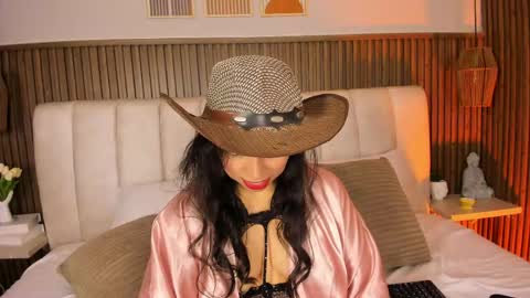 Snapshot of perlapreciosa chatting on 05.22.26 PerlaPreciosa online show from 05.22.26