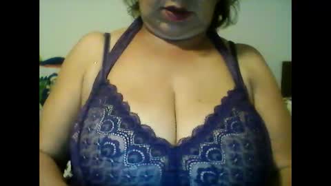 Snapshot of perlita070822 chatting on 12.10.24 perlita070822 online show from 12.10.24