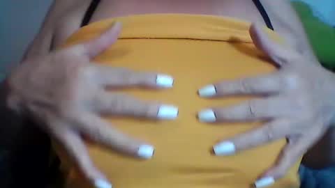 Snapshot of perlita070822 chatting on 06.13.26 perlita070822 online show from 06.13.26