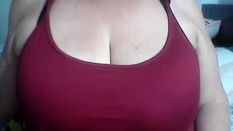 perlita070822 online show from 08.10.26