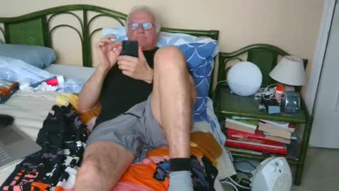 Snapshot of permacom chatting on 01.31.25 Permacom online show from 01.31.25