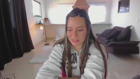 Marie online show from 02.04.25