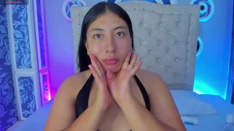 Snapshot of pervertedcurvy chatting on 04.19.26 Lily online show from 04.19.26