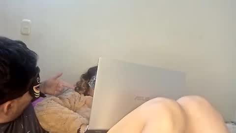 Snapshot of peteryluana chatting on 09.30.25 peteryluana online show from 09.30.25