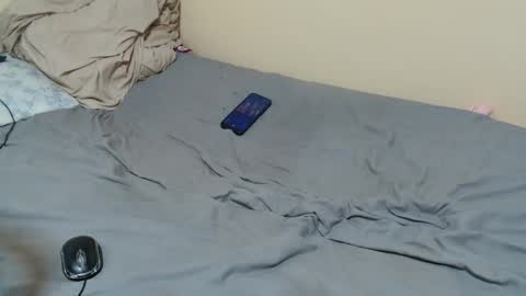 petite_bunni online show from 06.05.26