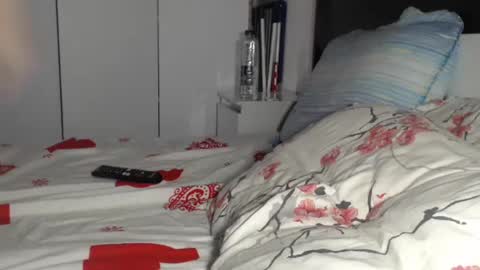 Snapshot of petite_danielle chatting on 06.27.26 petite_danielle online show from 06.27.26