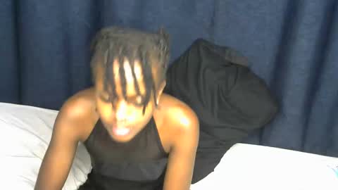 petite_star2 online show from 11.05.25