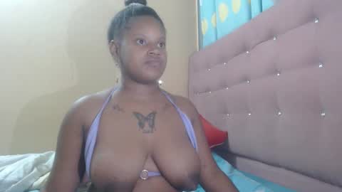 petitechocolatemommy online show from 12.14.25