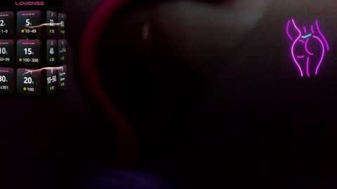 Snapshot of petitediana chatting on 06.22.26 petitediana online show from 06.22.26