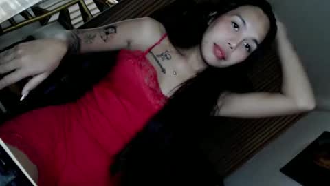 Snapshot of petitegirlx69 chatting on 05.24.26 miss lisa online show from 05.24.26