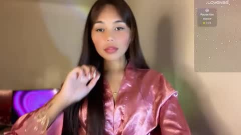 Snapshot of petitegirlx69 chatting on 05.26.26 miss lisa online show from 05.26.26