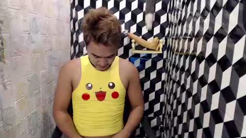 Snapshot of petitehugecockxnxxx chatting on 07.18.26 Call me jake online show from 07.18.26