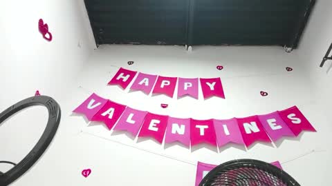 danna online show from 02.20.25