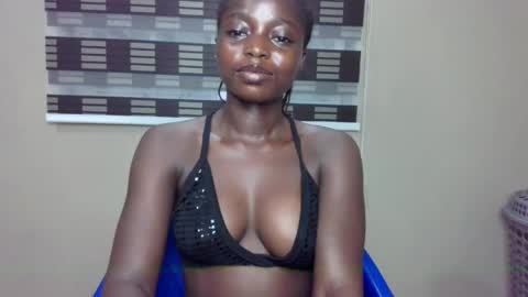 Snapshot of petitexxebony chatting on 05.16.26 petitexxebony online show from 05.16.26